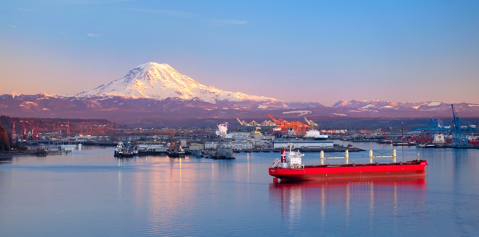 Sunset,Illuminates,Mt,Rainier,And,The,Port,Of,Tacoma,Port